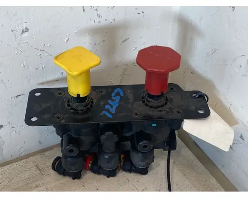 FREIGHTLINER Cascadia Brake Proportioning Valve