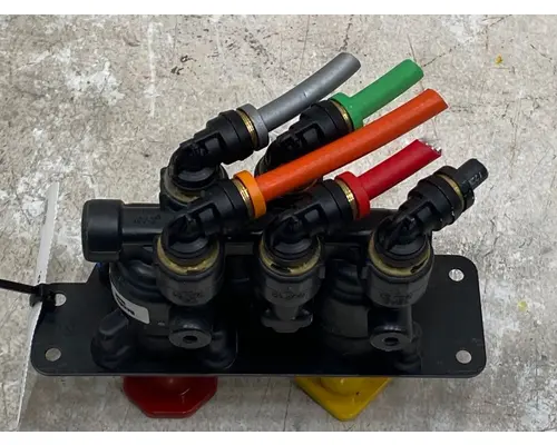 FREIGHTLINER Cascadia Brake Proportioning Valve