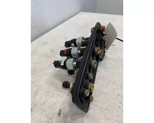 FREIGHTLINER Cascadia Brake Proportioning Valve