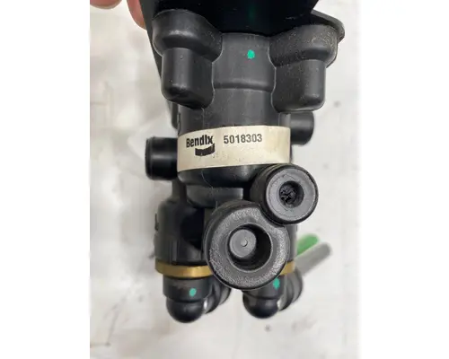 FREIGHTLINER Cascadia Brake Proportioning Valve