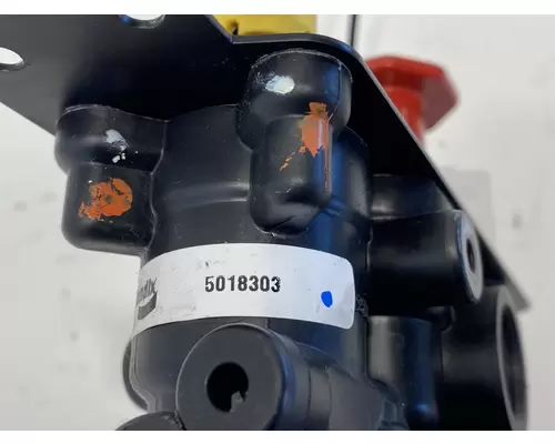 FREIGHTLINER Cascadia Brake Proportioning Valve