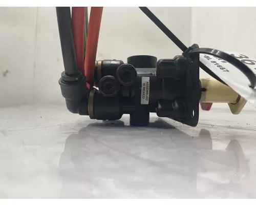 FREIGHTLINER Cascadia Brake Proportioning Valve