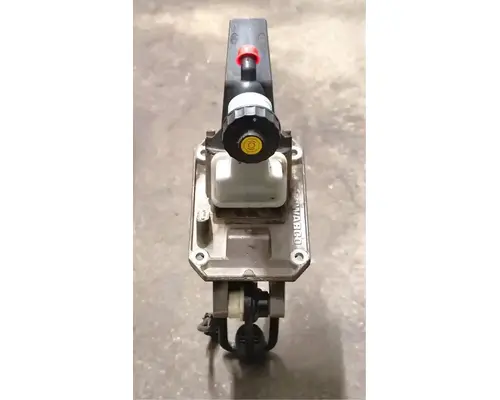 FREIGHTLINER Cascadia BrakeClutch Pedal Box
