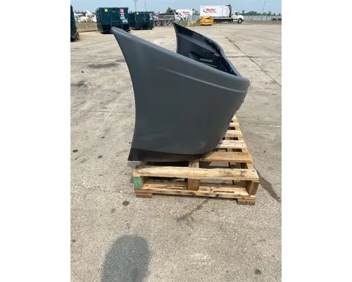 FREIGHTLINER Cascadia Bumper Assembly, Front