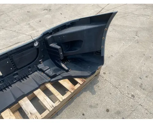 FREIGHTLINER Cascadia Bumper Assembly, Front