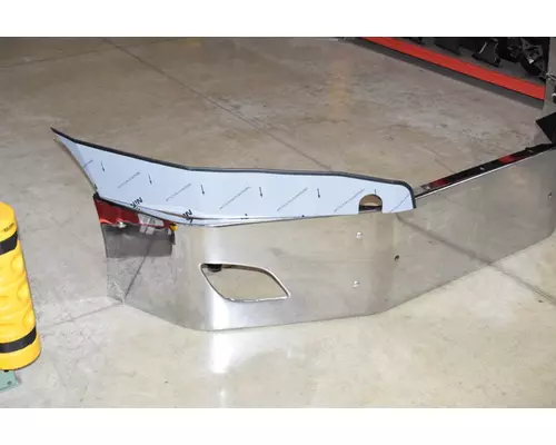FREIGHTLINER Cascadia Bumper Assembly, Front