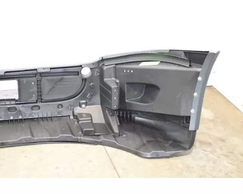 FREIGHTLINER Cascadia Bumper Assembly, Front