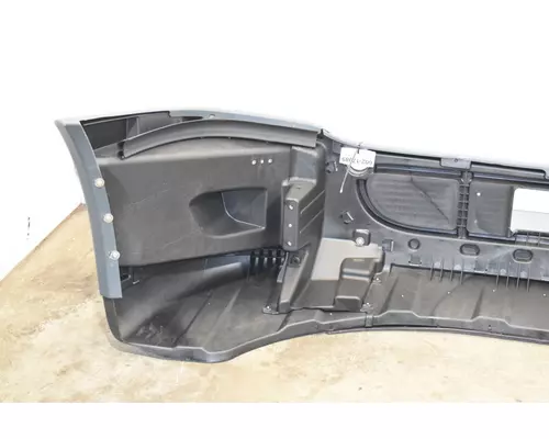 FREIGHTLINER Cascadia Bumper Assembly, Front