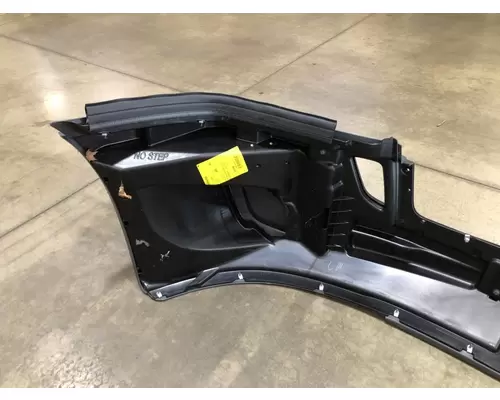 FREIGHTLINER Cascadia Bumper Assembly, Front