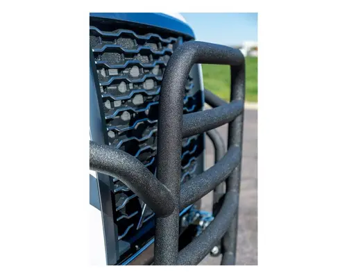FREIGHTLINER Cascadia Bumper Assembly, Front