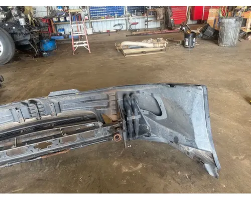 FREIGHTLINER Cascadia Bumper Assembly, Front