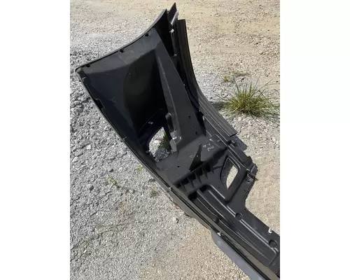 FREIGHTLINER Cascadia Bumper Assembly, Front