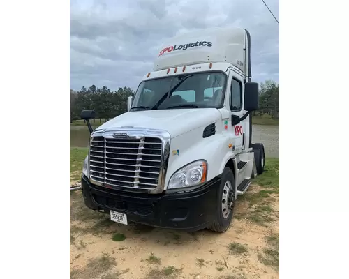 FREIGHTLINER Cascadia Bumper Assembly, Front