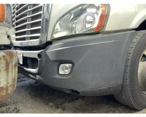 FREIGHTLINER Cascadia Bumper Assembly, Front