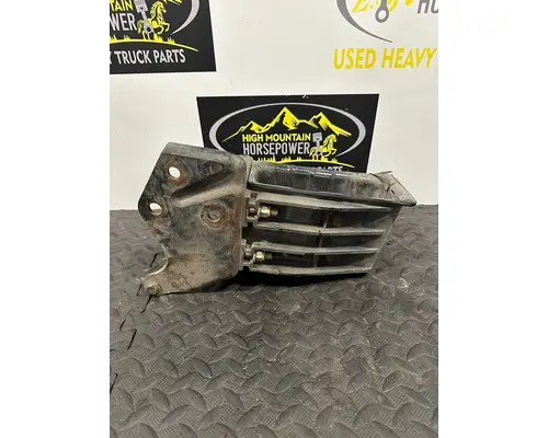 FREIGHTLINER Cascadia Bumper Bracket, Front