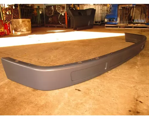 FREIGHTLINER Cascadia Bumper Filler Panel
