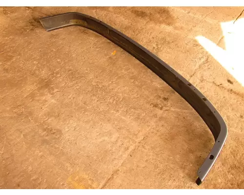 FREIGHTLINER Cascadia Bumper Filler Panel