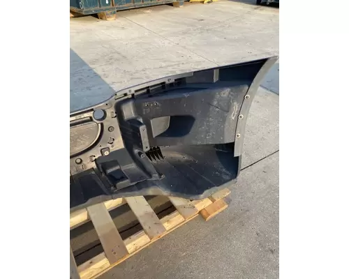 FREIGHTLINER Cascadia Bumper