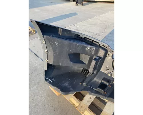 FREIGHTLINER Cascadia Bumper