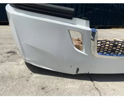 FREIGHTLINER Cascadia Bumper