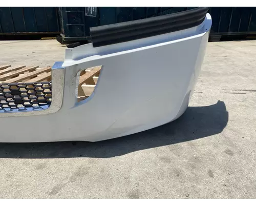 FREIGHTLINER Cascadia Bumper