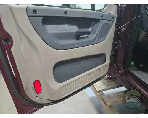 FREIGHTLINER Cascadia Cab