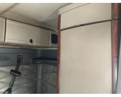 FREIGHTLINER Cascadia Cab