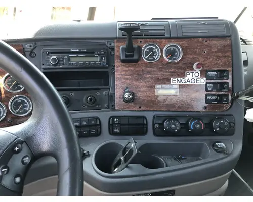 FREIGHTLINER Cascadia Cab