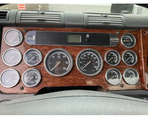 FREIGHTLINER Cascadia Cab