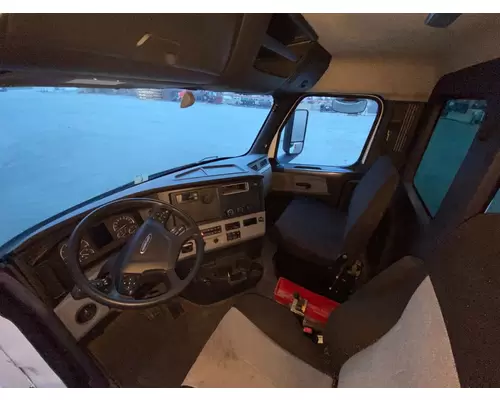 FREIGHTLINER Cascadia Cab