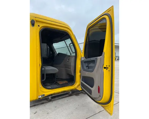 FREIGHTLINER Cascadia Cab