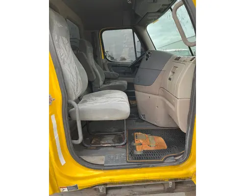 FREIGHTLINER Cascadia Cab