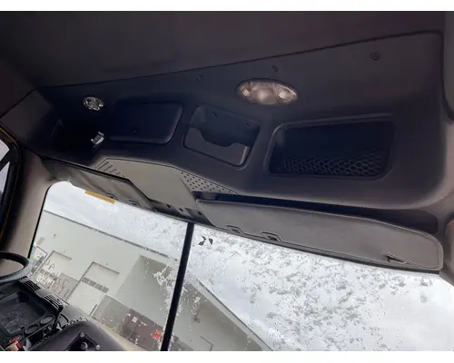 FREIGHTLINER Cascadia Cab