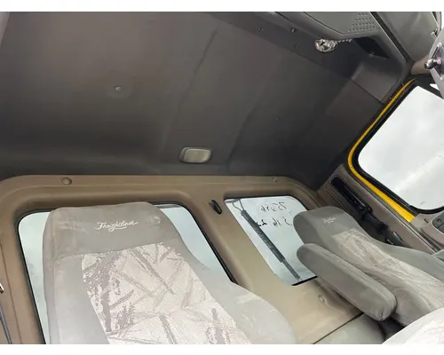 FREIGHTLINER Cascadia Cab