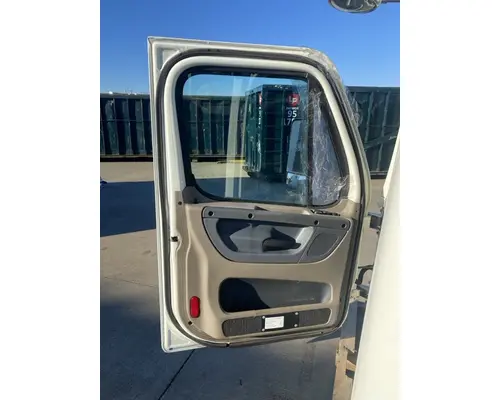FREIGHTLINER Cascadia Cab