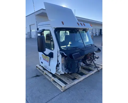 FREIGHTLINER Cascadia Cab