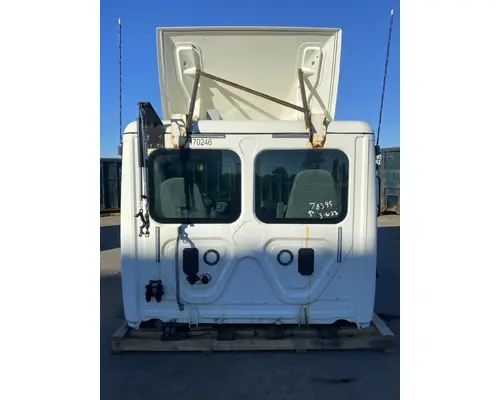 FREIGHTLINER Cascadia Cab
