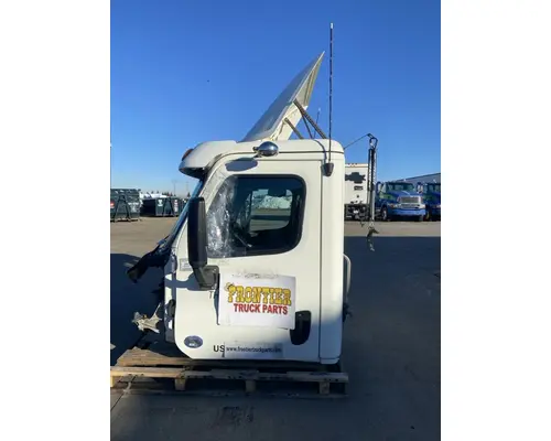 FREIGHTLINER Cascadia Cab