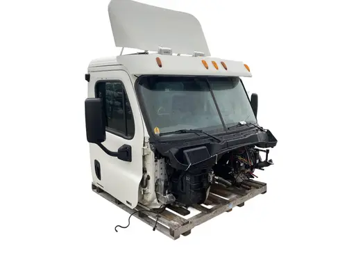 FREIGHTLINER Cascadia Cab