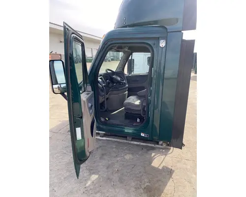 FREIGHTLINER Cascadia Cab