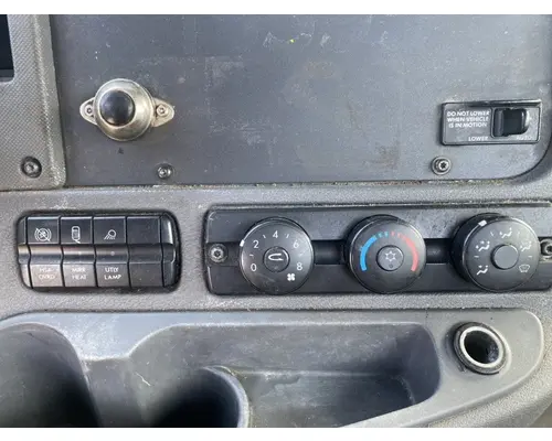FREIGHTLINER Cascadia Cab