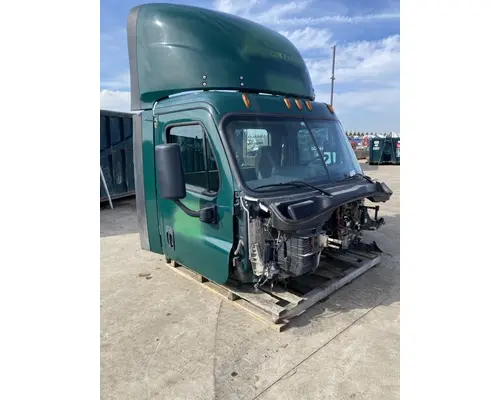 FREIGHTLINER Cascadia Cab