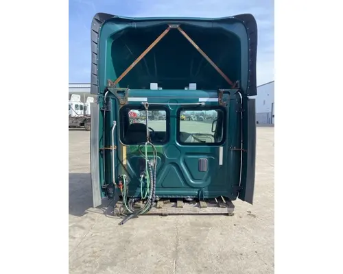 FREIGHTLINER Cascadia Cab