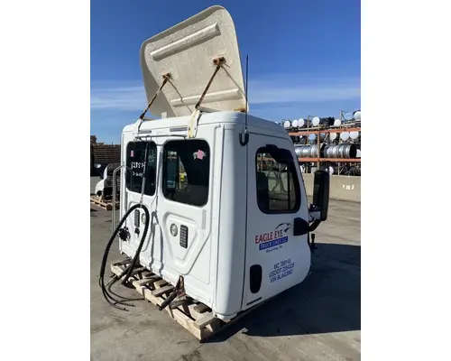 FREIGHTLINER Cascadia Cab
