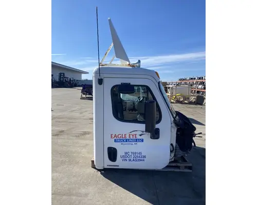 FREIGHTLINER Cascadia Cab