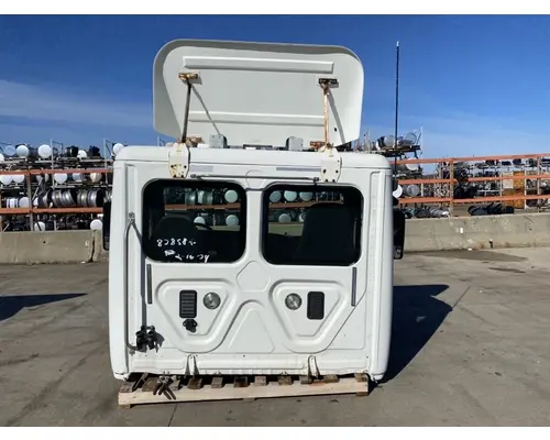 FREIGHTLINER Cascadia Cab