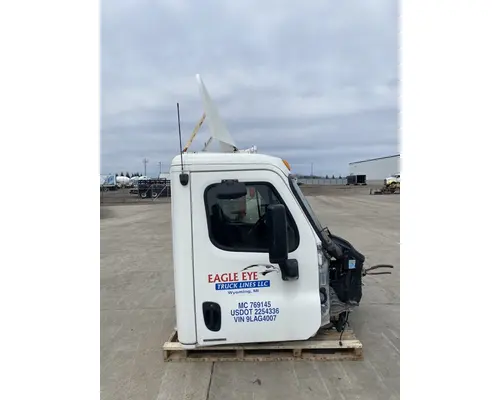 FREIGHTLINER Cascadia Cab