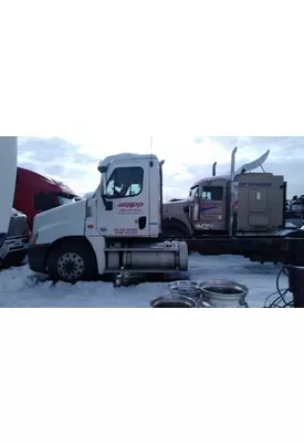 FREIGHTLINER Cascadia Cab