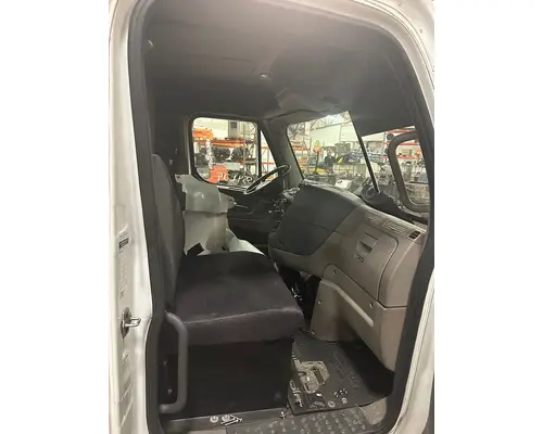 FREIGHTLINER Cascadia Cab