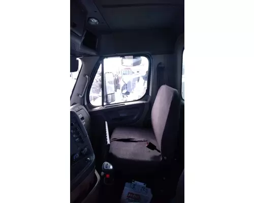 FREIGHTLINER Cascadia Cab